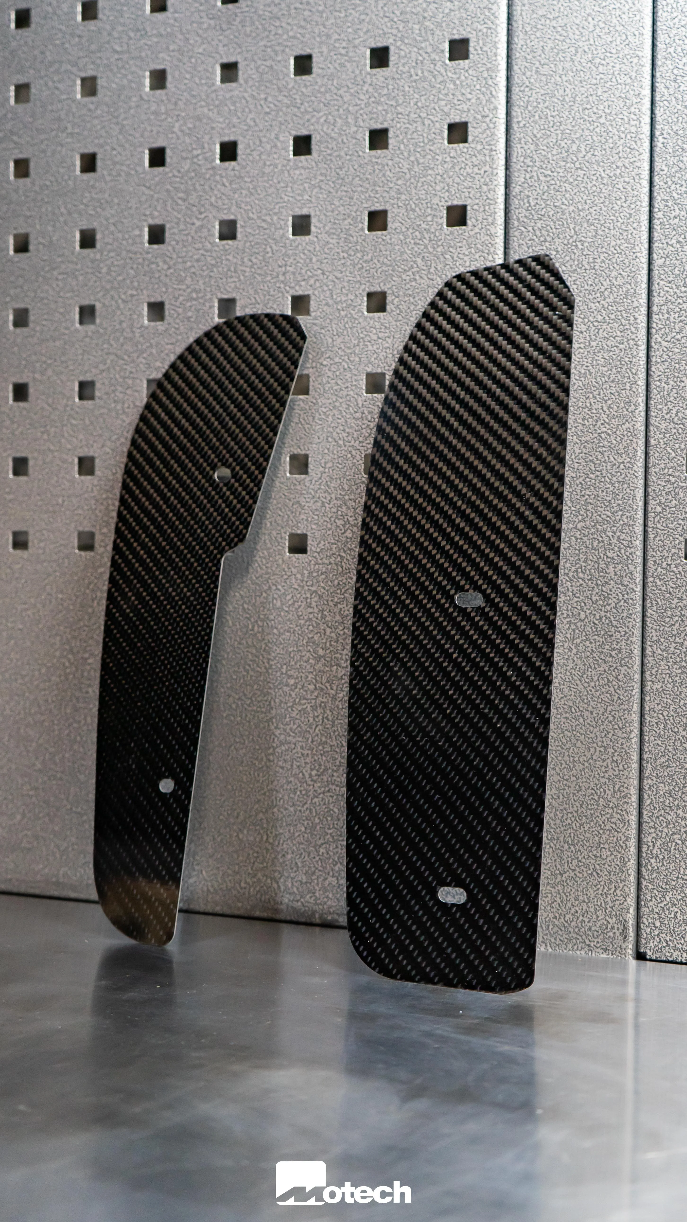 BMW 1 series F20/F21 AP Carbon fibre arch guards