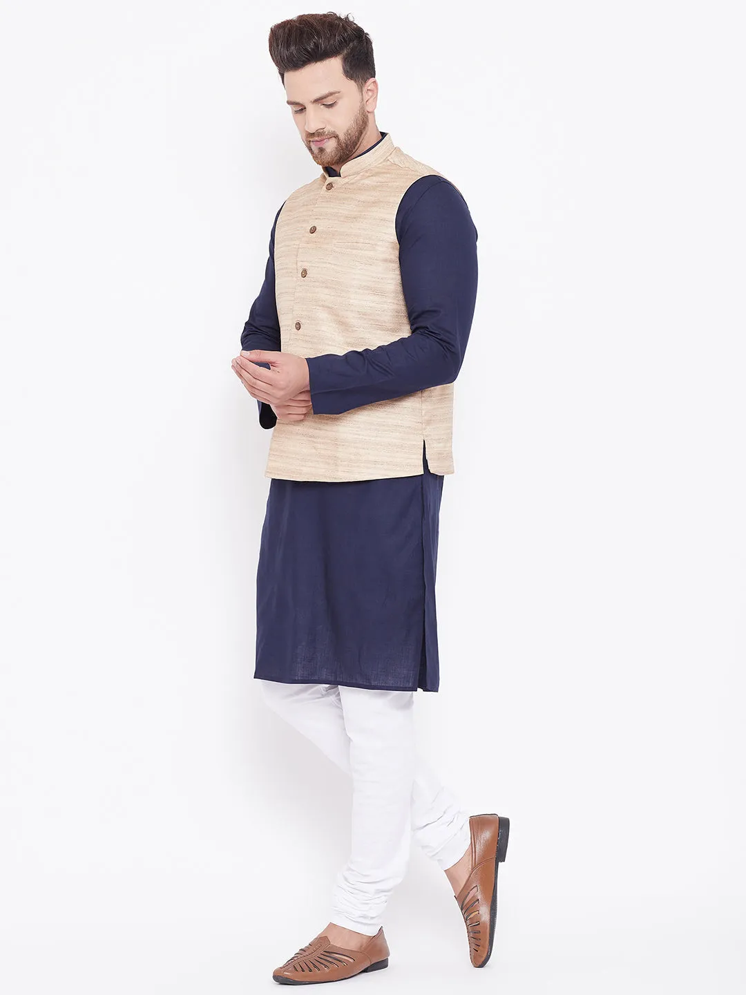 VASTRAMAY Men's Cotton Blend Kurta Set